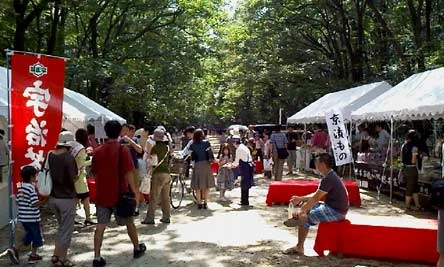 下賀茂神社（夏の京麺流し）境内の様子